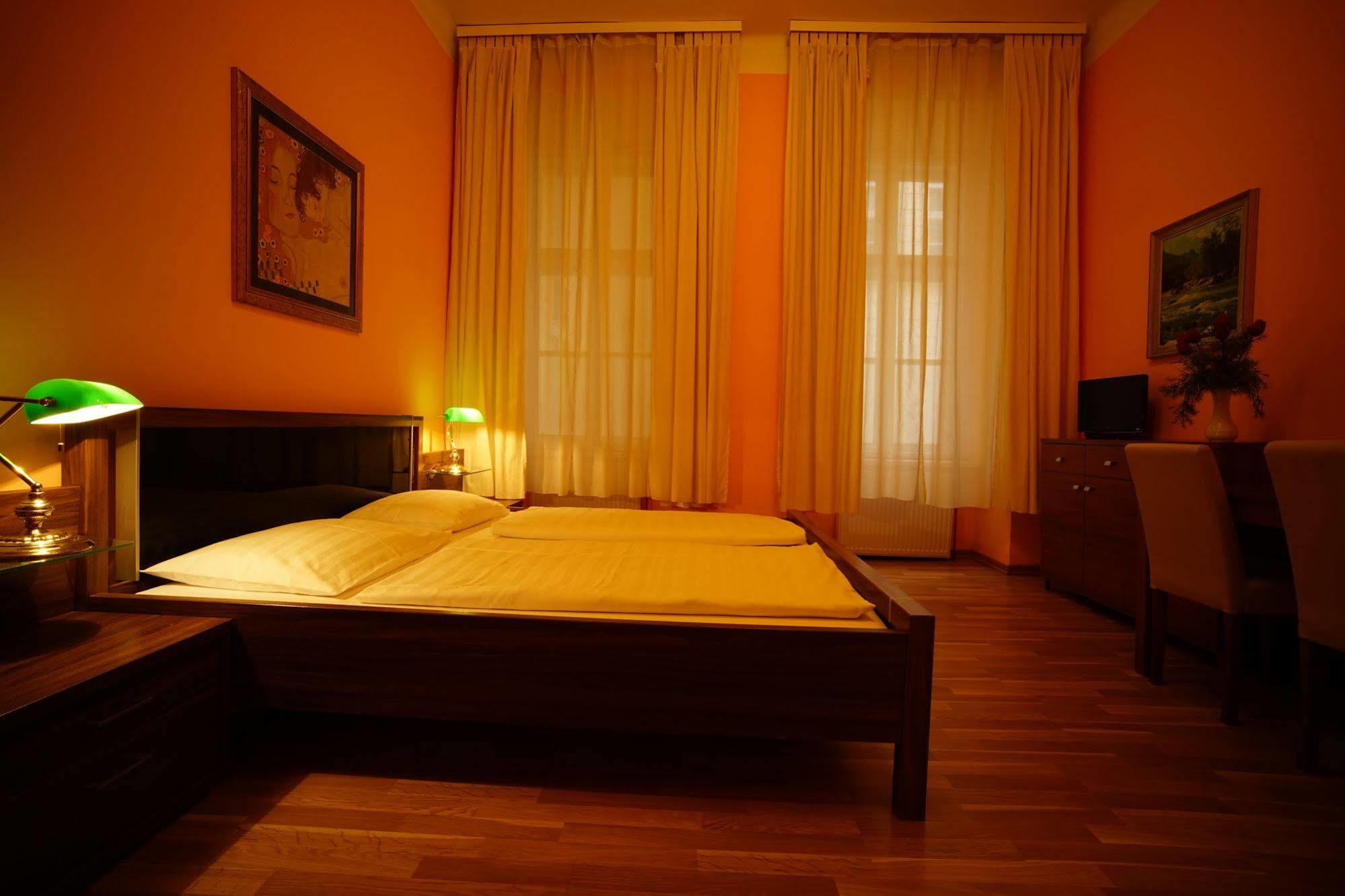 Liechtenstein Couette-café 3*